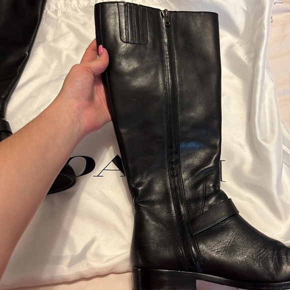 Mid calf length COACH boots - Picture 8 of 11